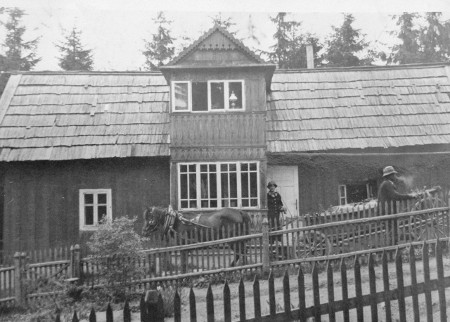 The pre-war observatory on Łysina. Photo from the collection of the Polish National Digital Archive – NAC.