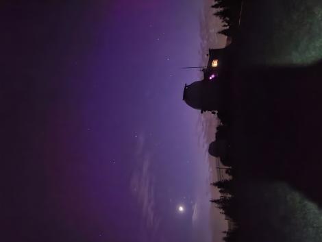 Zdjęcie nr 6 (10)
                                	                             Zorza polarna nad Suhorą (Emilia Kuczma, studentka Astronomii OA UJ)
                            